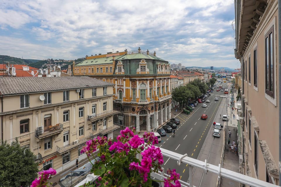 Neighbourhood, City view, Street view