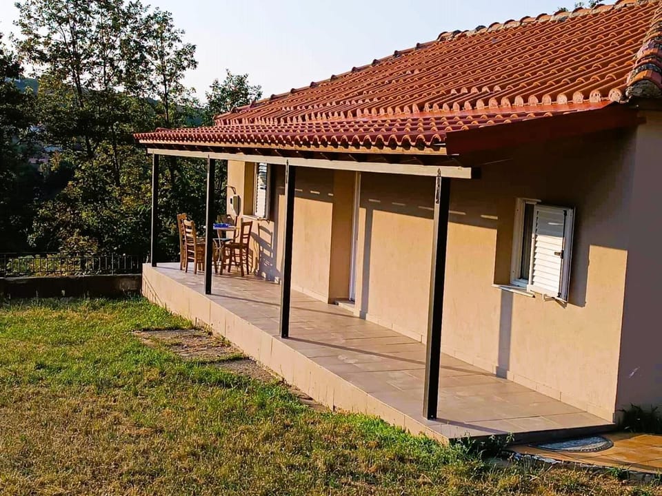 Property building, Garden, Garden view
