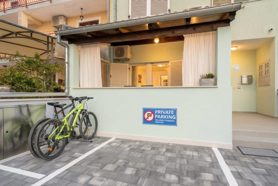 NOMA Modern Studio w2Bikes Apartment in Rovinj