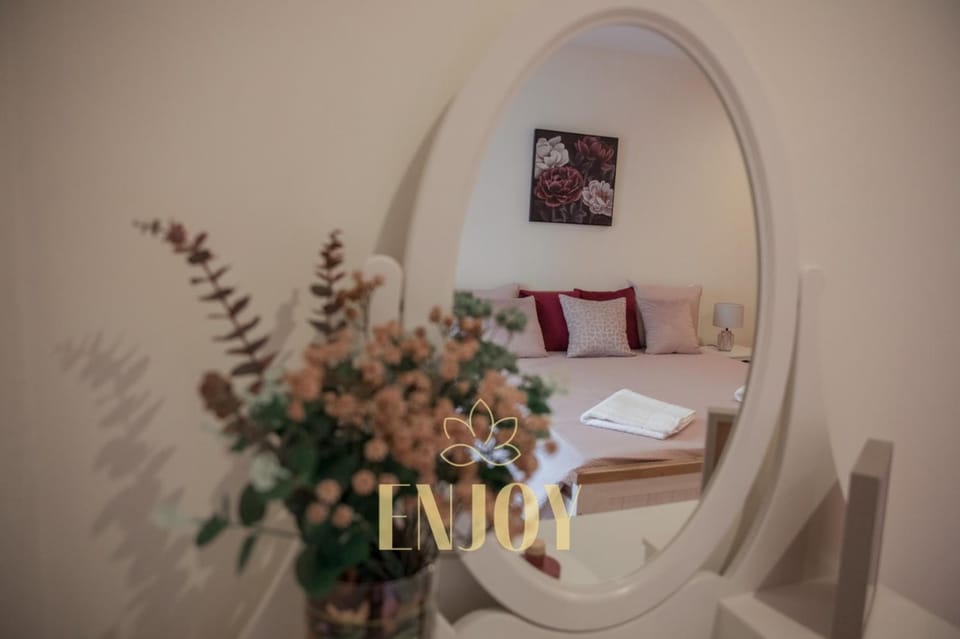 Enjoy Flat by TonsdeVerde Apartment in Braga