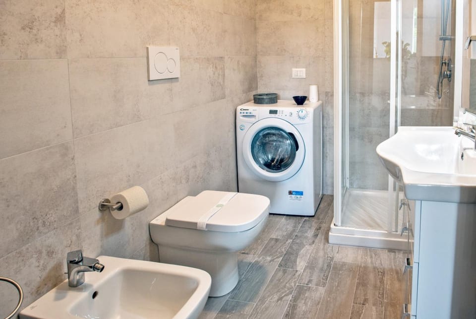 Shower, Toilet, Bathroom, bidet, washing machine