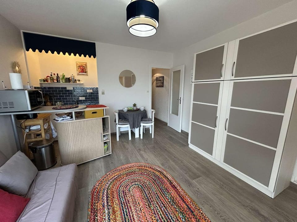 Studio à 100m de la plage pour 3 pers avec lave-linge - FR-1-224C-51 Apartment in Saint-Jean-de-Monts