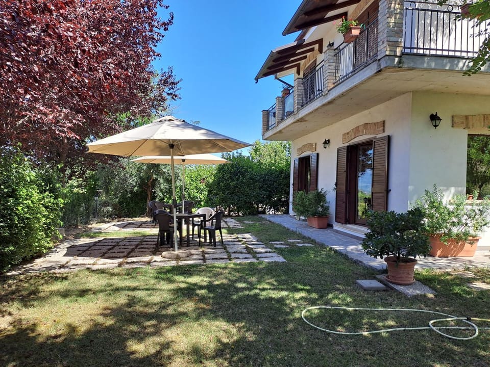Property building, Garden, View (from property/room), Garden view