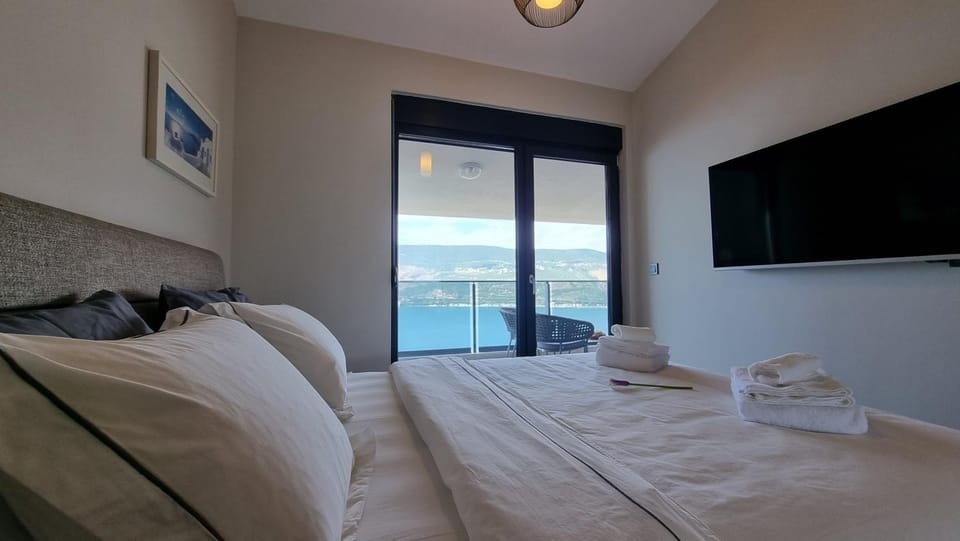 TV and multimedia, Bedroom