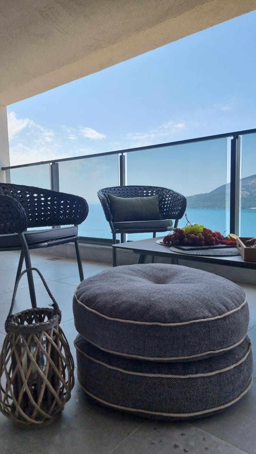 View (from property/room), Balcony/Terrace, Seating area