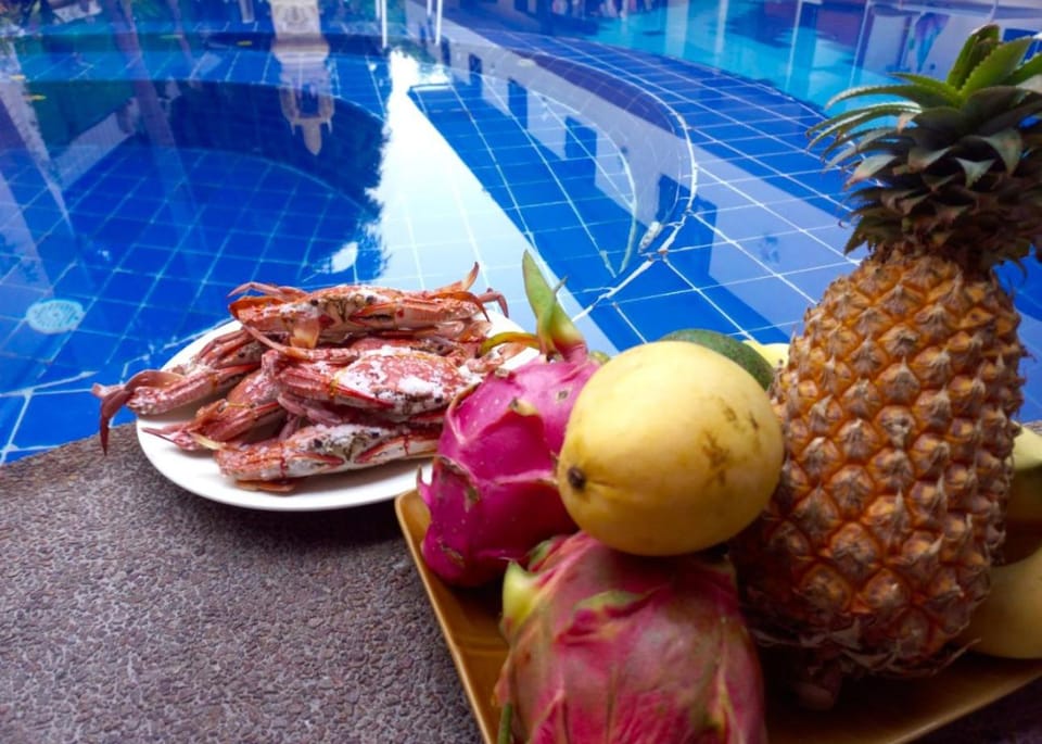 Swimming pool