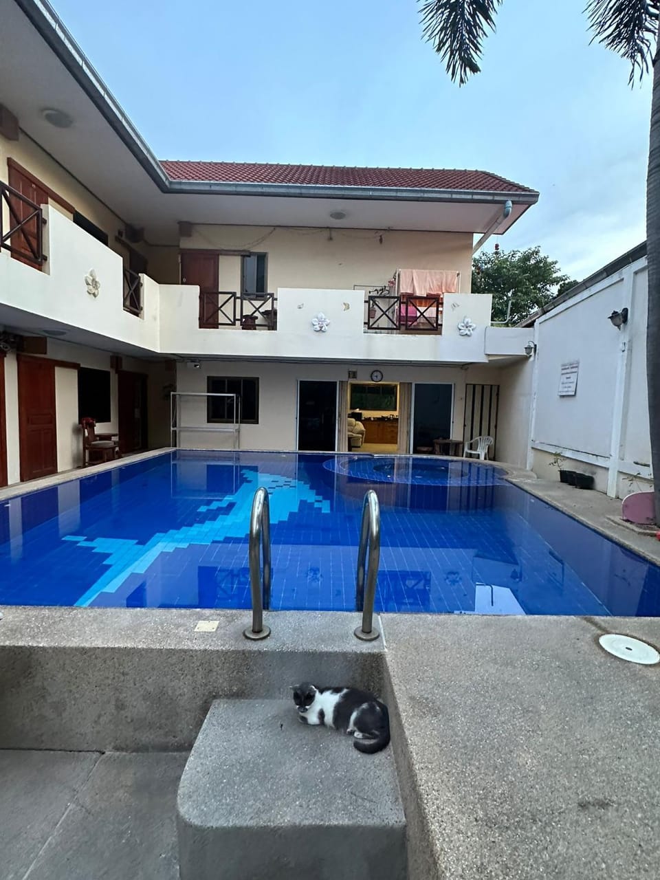 Property building, Swimming pool