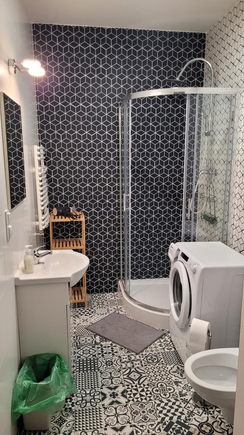 Garbary Retreat with FREE GARAGE PARKING! Apartment in Poznan
