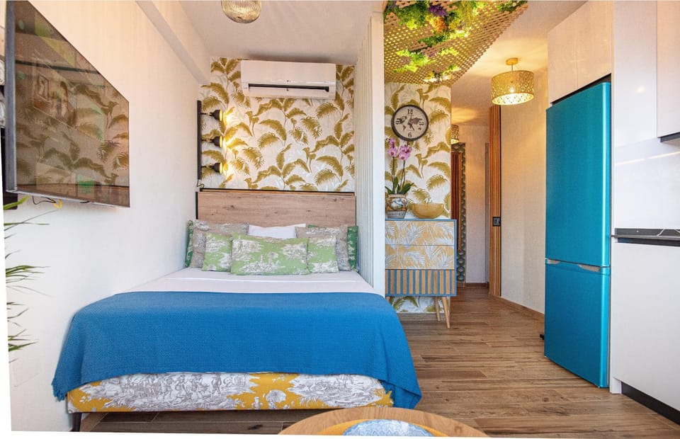 Bed, Photo of the whole room, Bedroom