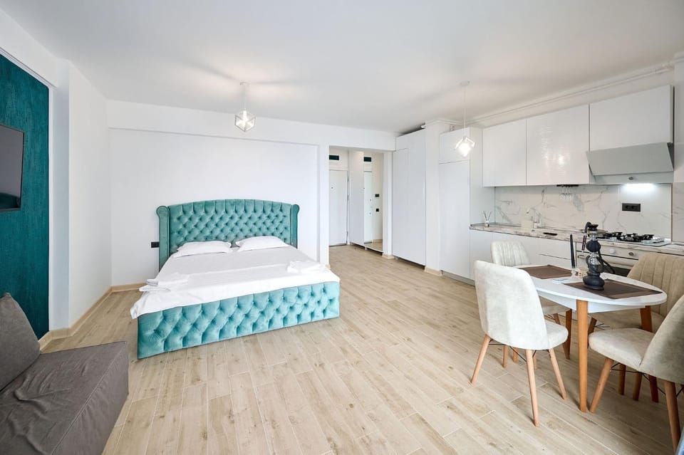 Bed, Kitchen or kitchenette, Living room, Photo of the whole room, Seating area, Dining area, Bedroom, pet friendly, stove