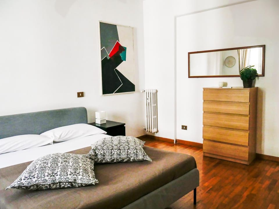 Modern 1 Bedroom near metro Apartment in Rome