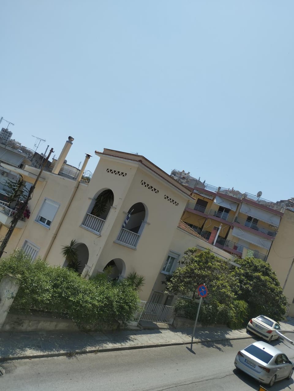 Neighbourhood, Balcony/Terrace, Street view