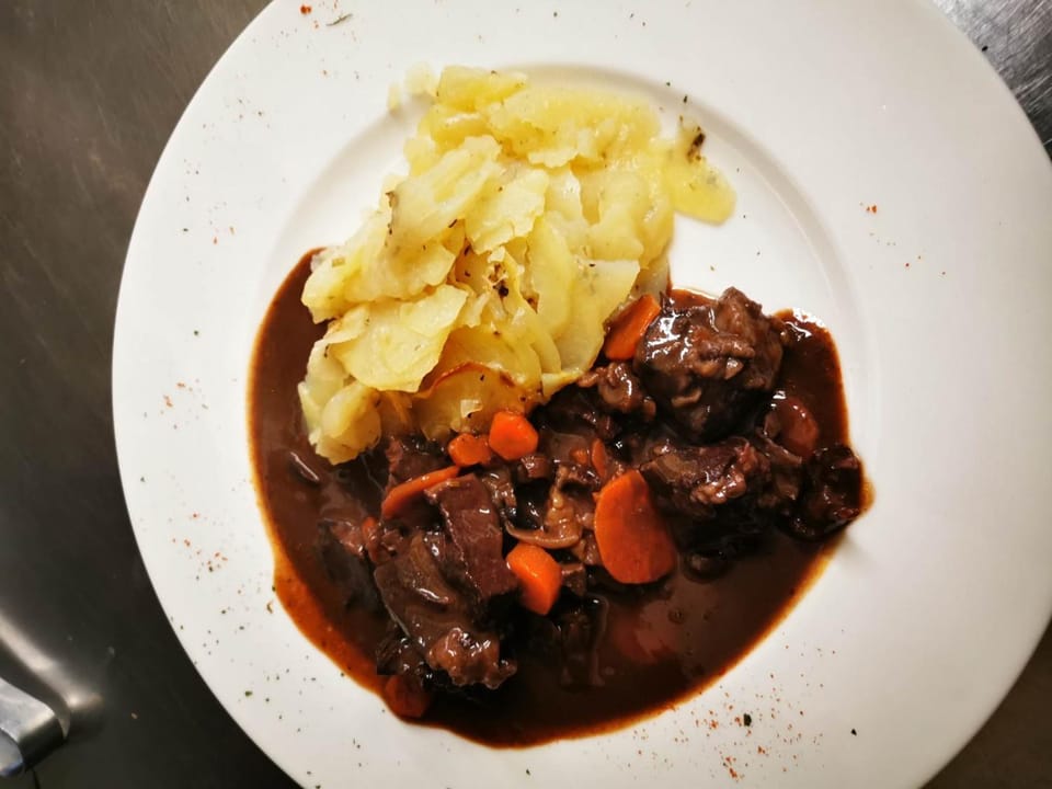 Restaurant/places to eat, Food