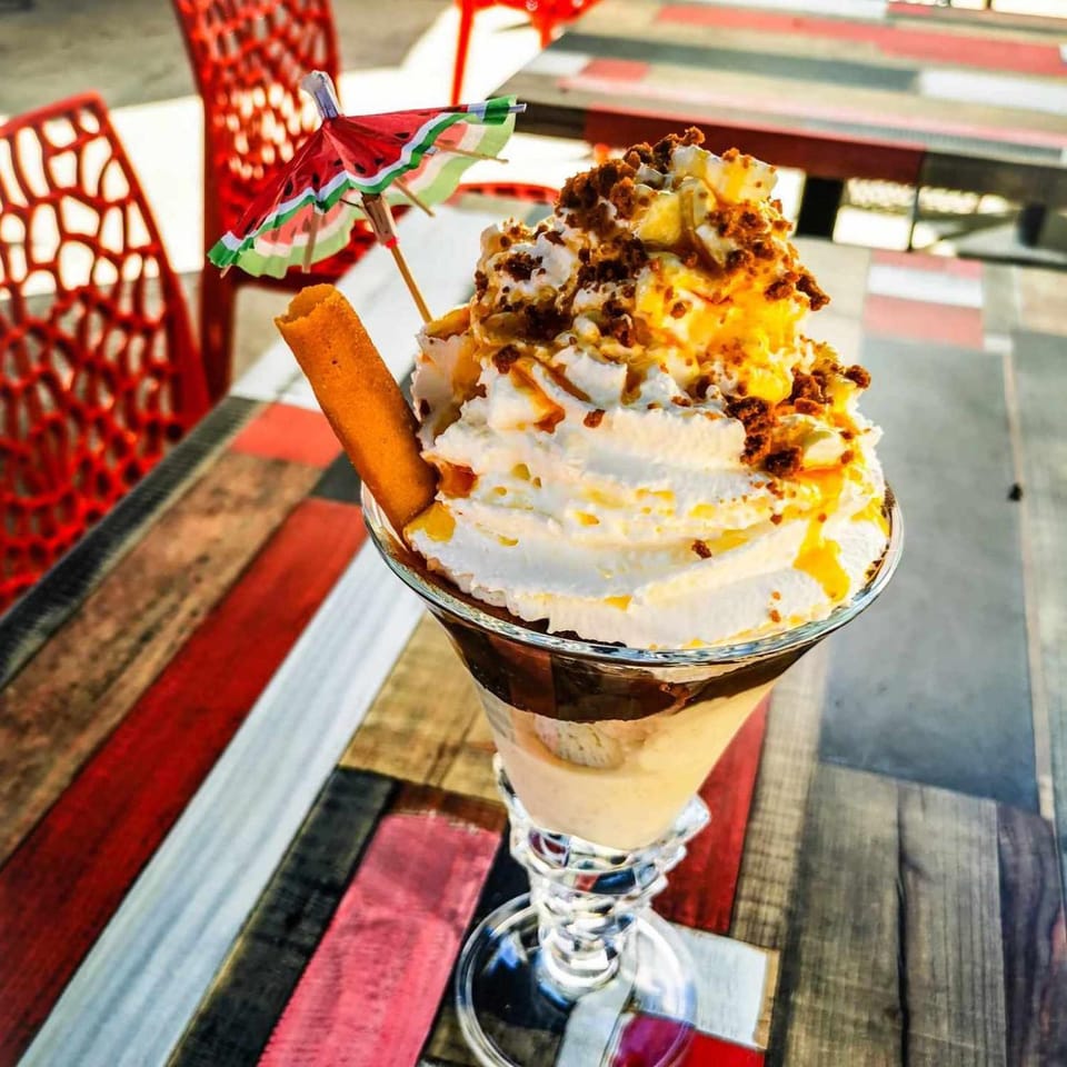 Restaurant/places to eat, Food and drinks