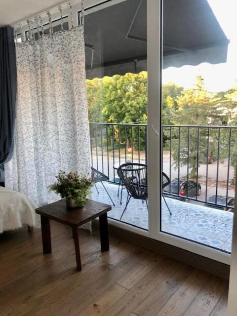 Patio, Balcony/Terrace, Seating area
