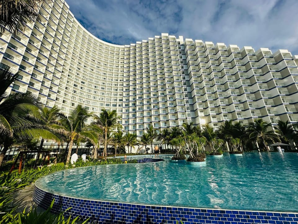 Property building, Pool view, Swimming pool