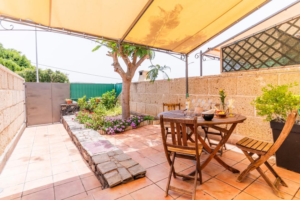Garden, Balcony/Terrace
