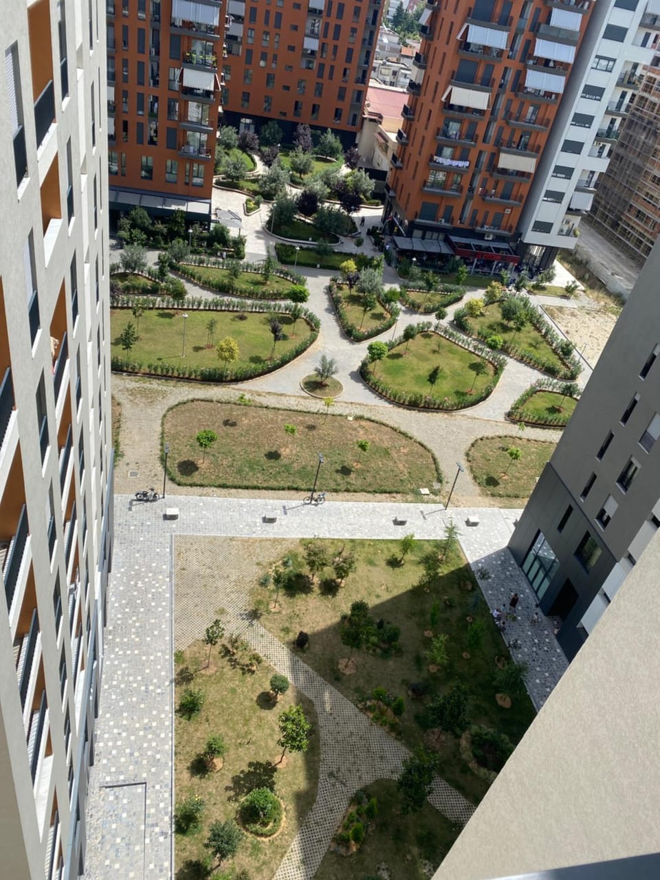 Property building, Neighbourhood, Natural landscape, Garden view, Street view, Location