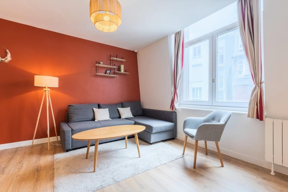 Lille Hypercentre / Gares - Superbe T2 équipé Apartment in Lille