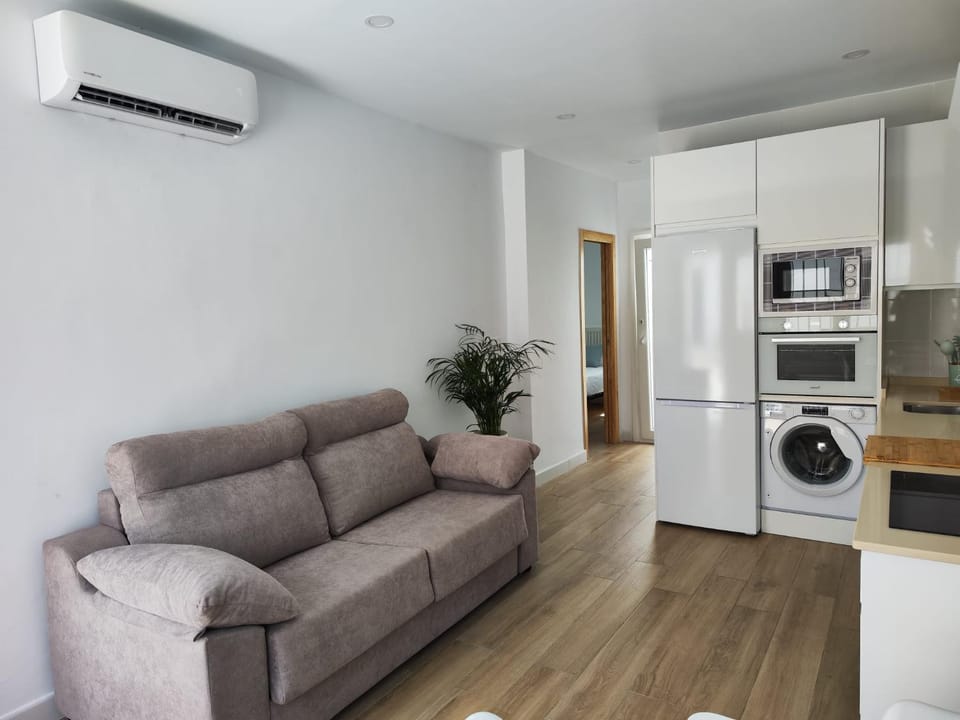 Living room, air conditioner