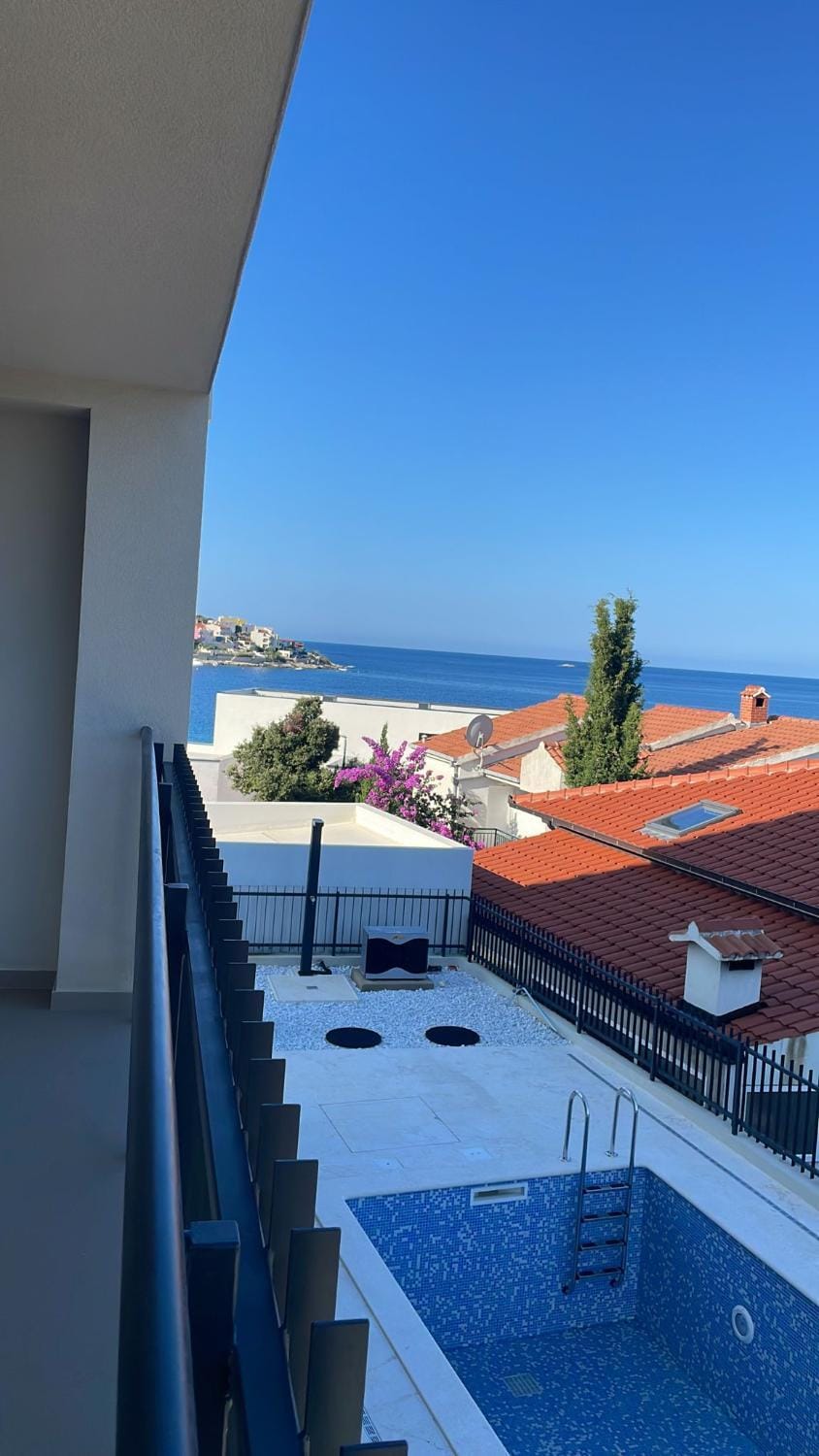 View (from property/room), Balcony/Terrace, Sea view