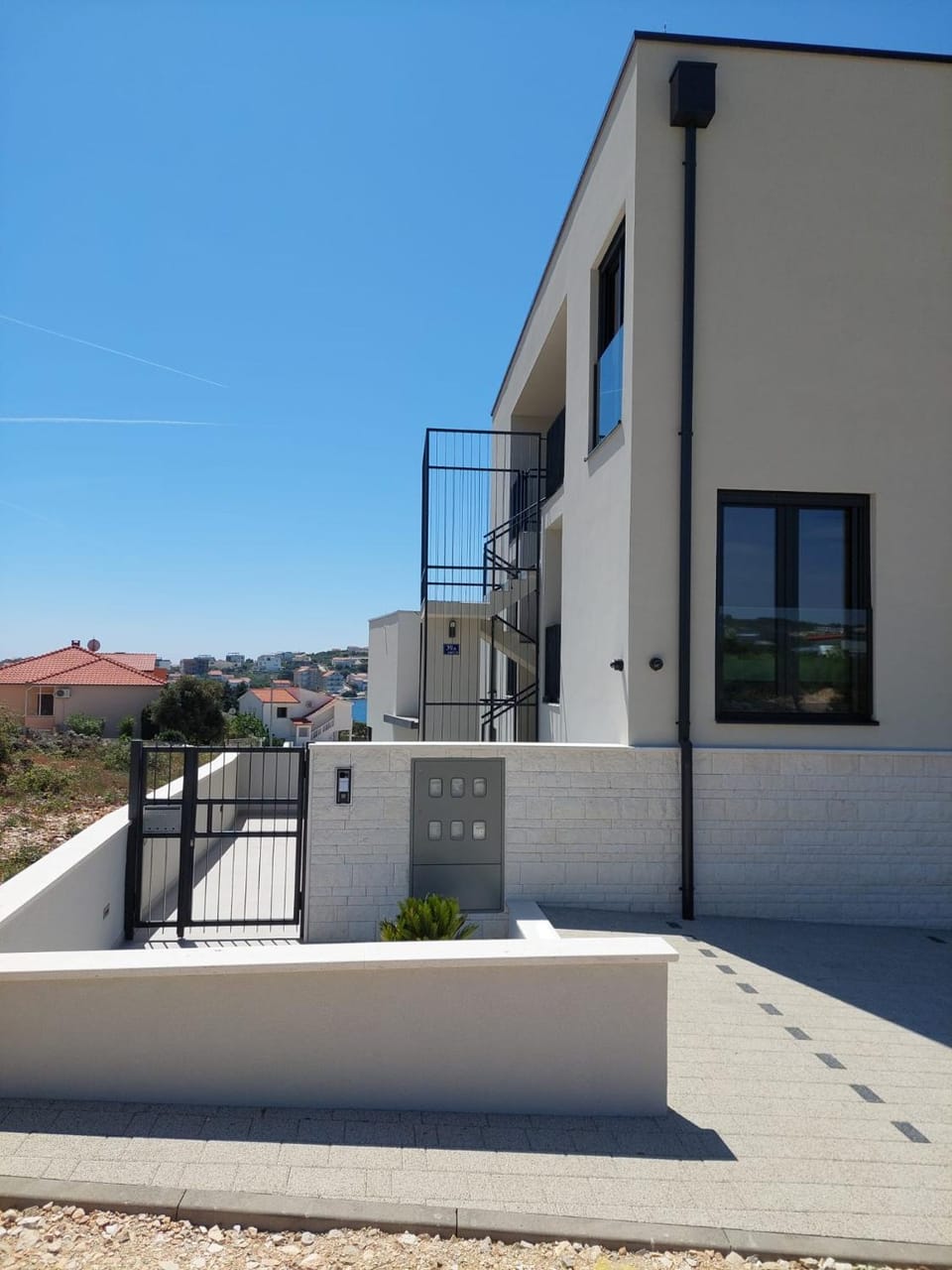 Property building, Day