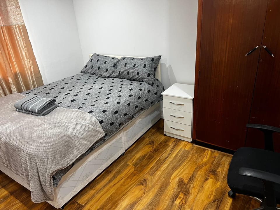 Good priced Accommodation in Hayes Bed and Breakfast in Southall