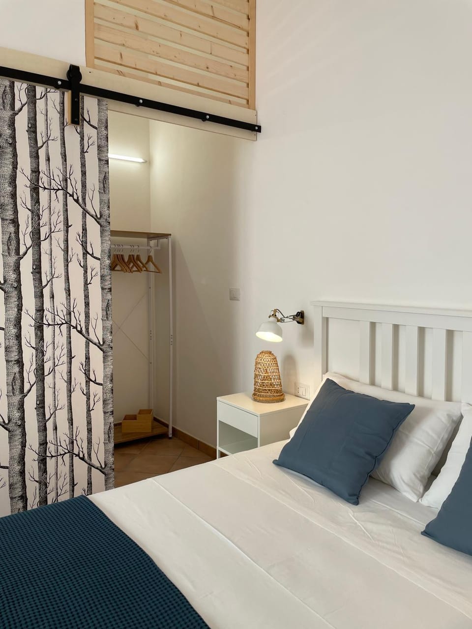 Bed, wardrobe