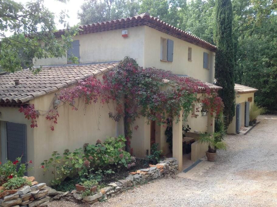 Villa centre var 3 étoiles avec piscine privée Villa in Brignoles