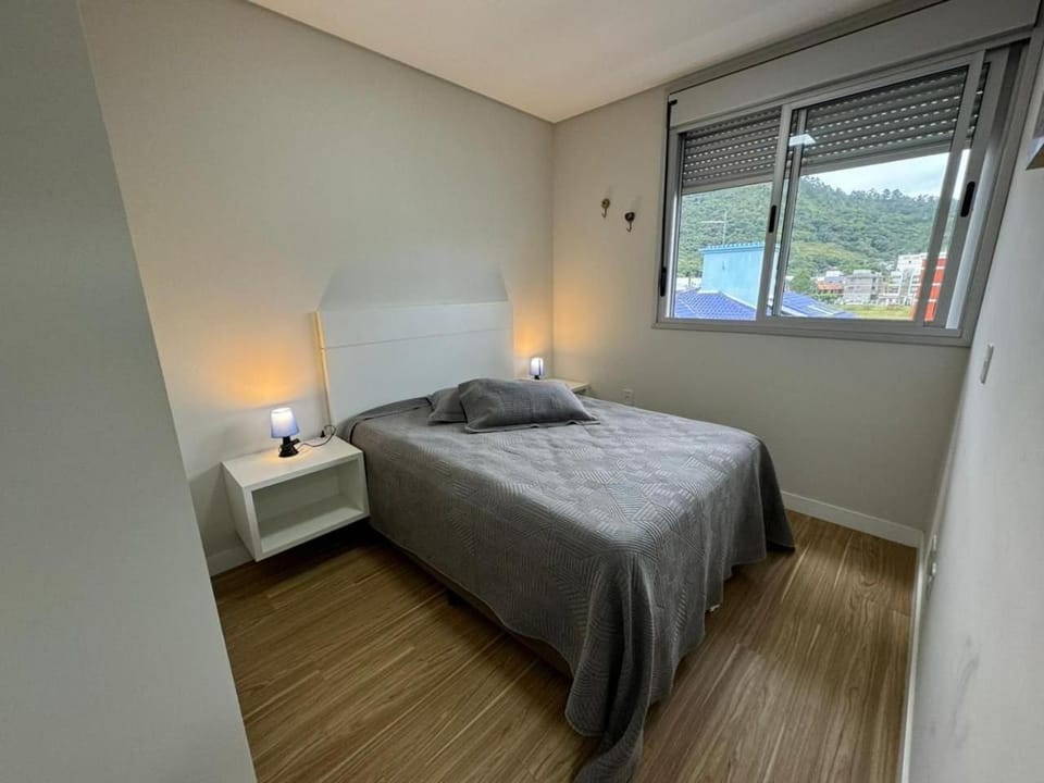 Cód 65 - Apto com 2 dormitórios no Arpoador Apartment in Florianopolis