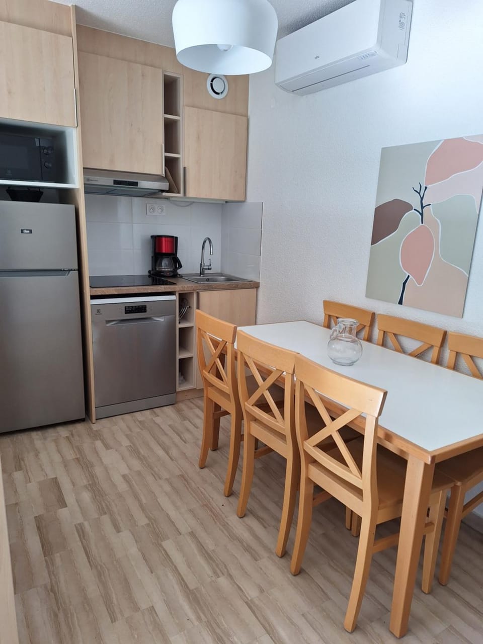 2 pièces climatisé dans résidence avec piscine Apartment in Cannes