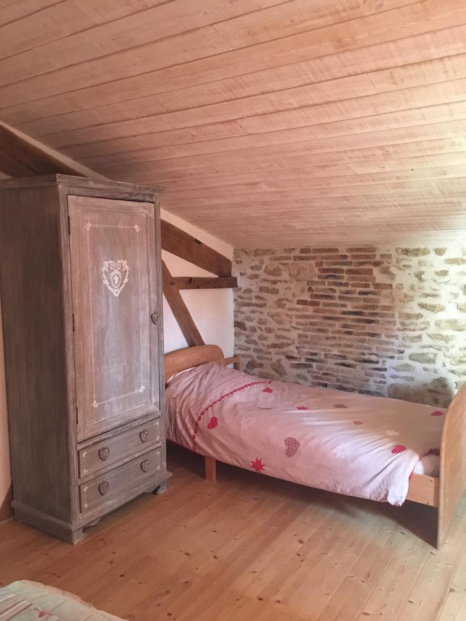 Gite "Le Puy Rabasteau" Bed and Breakfast in Pays de la Loire