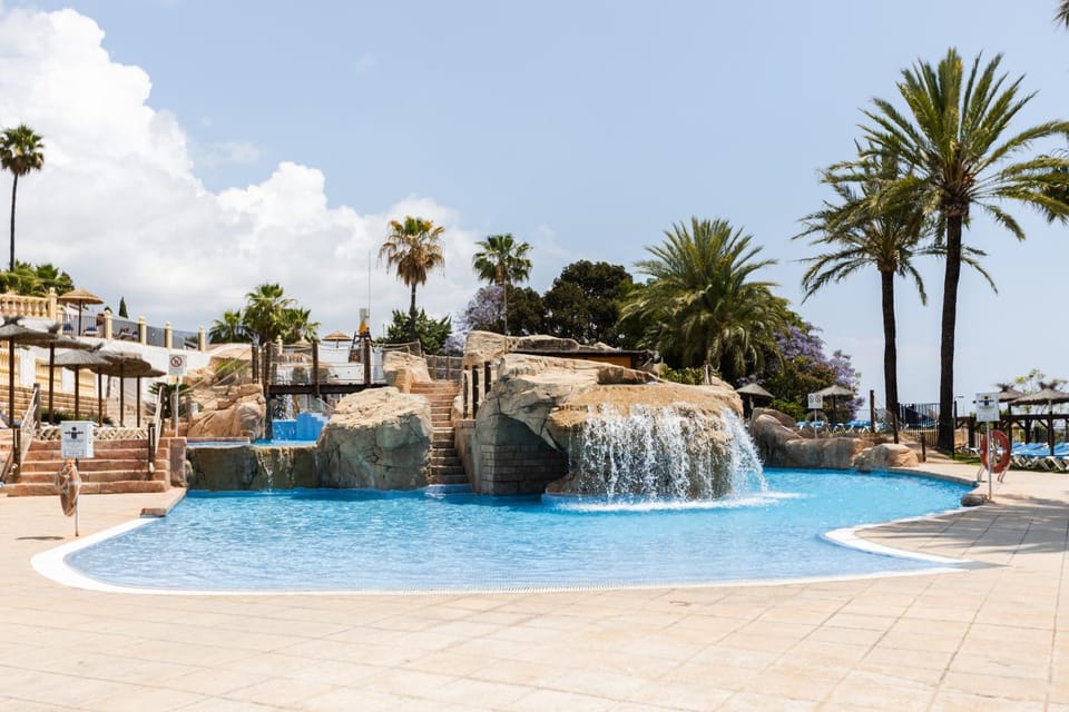 Natural landscape, Pool view, Swimming pool