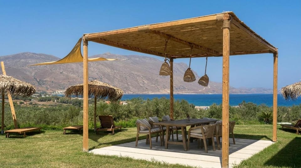 Nusa Retreat - Seaview luxury residences - ideal for groups House in Crete