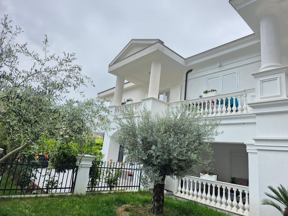 Villa Kurti Bed and Breakfast in Tirana County, Albania