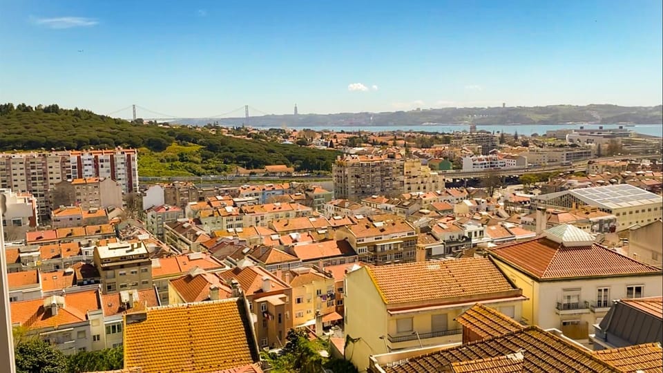 Day, Neighbourhood, Natural landscape, View (from property/room), View (from property/room), City view, City view, Lake view, Landmark view, Landmark view, Mountain view, Mountain view, River view, River view, Sea view, Sea view, Street view, Street view, Quiet street view, Inner courtyard view