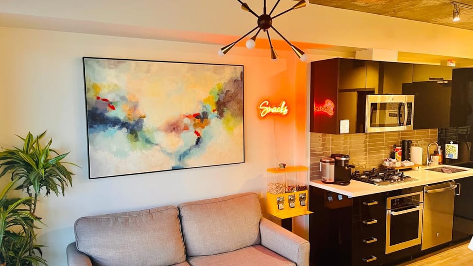 Kitchen or kitchenette, Living room