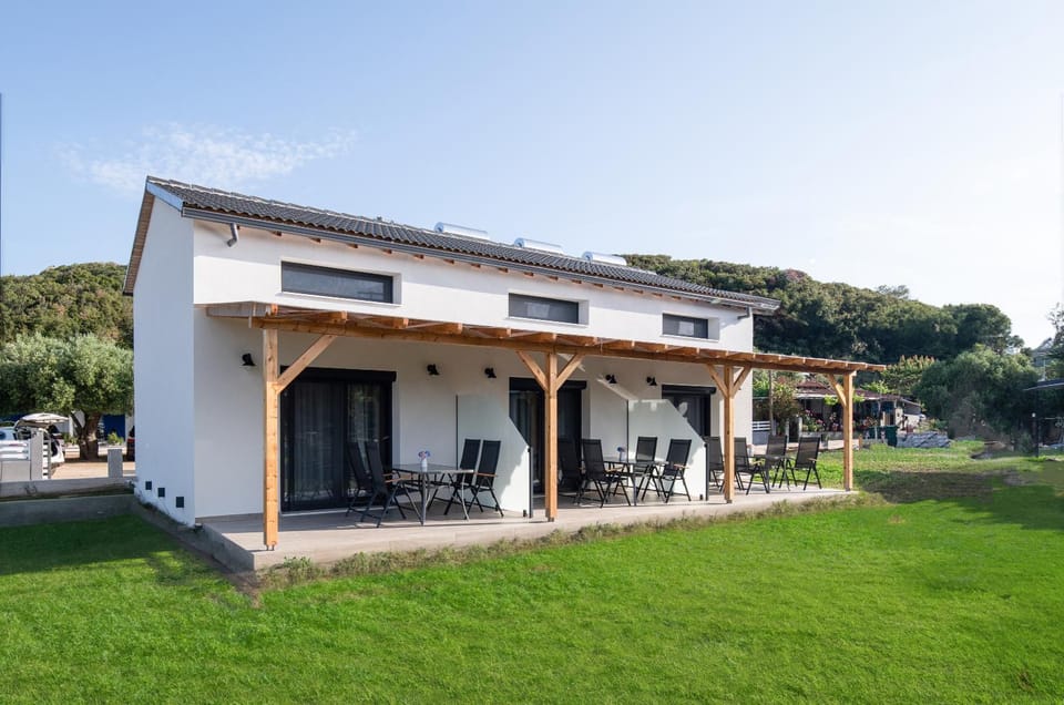 Property building, Garden view