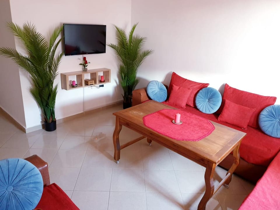 Communal lounge/ TV room, TV and multimedia, Living room