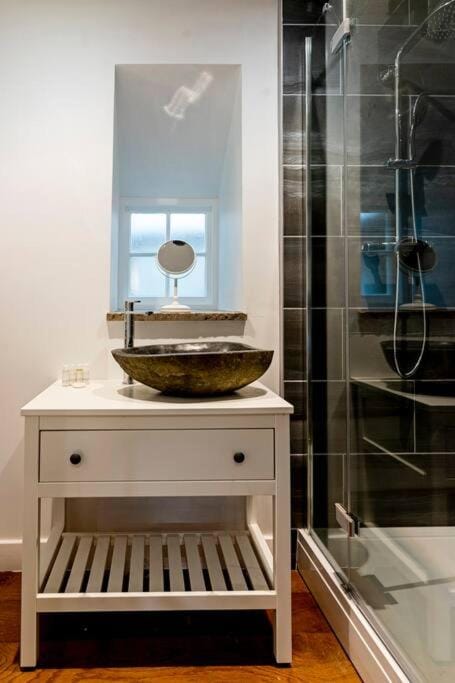 Shower, Bathroom