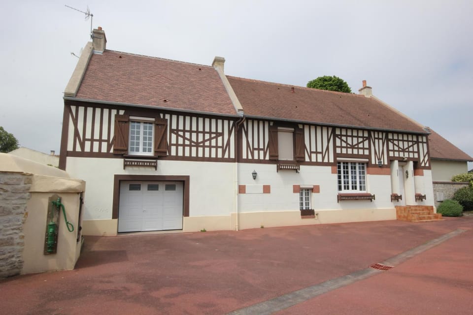 Property building, Parking
