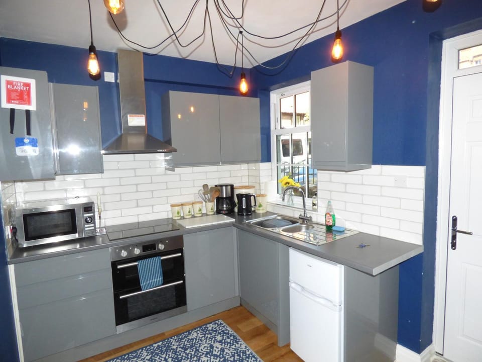 Entire home in perfect old town location House in Hull