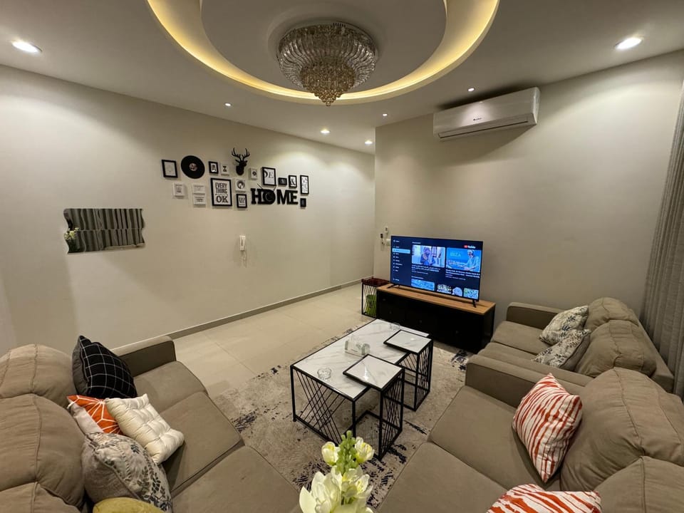 شقة غرفتين نوم وصالة بالنرجس 3 Apartment in Riyadh