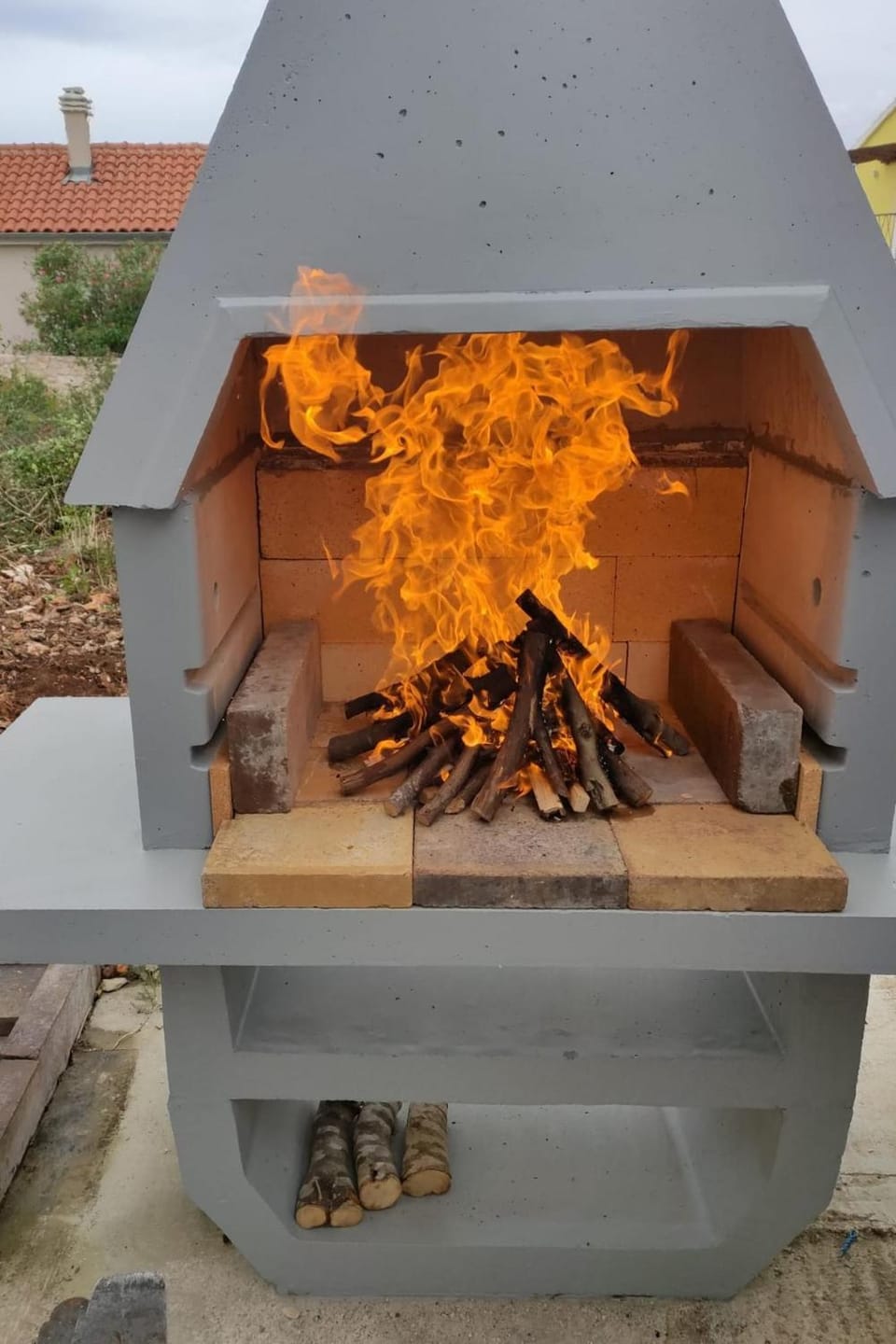 Location, children, Family