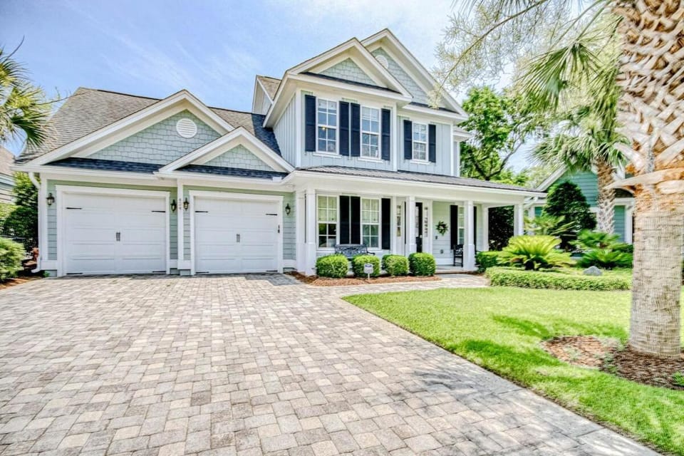 Barefoot Livin' House in Briarcliffe Acres