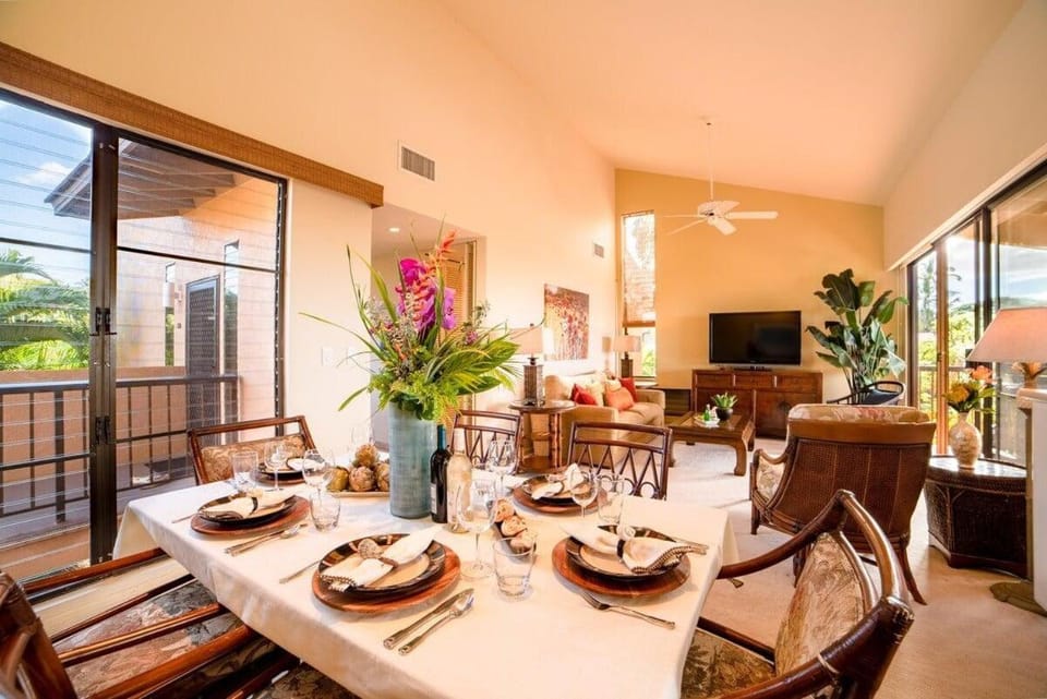 Wailea Ekahi 17D · WEK 17D Wailea Retreat w Ocean View Pool AC House in Wailea