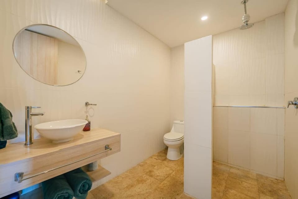 1 Bd Apt top Location! Gym, Pool Apartment in Playa del Carmen