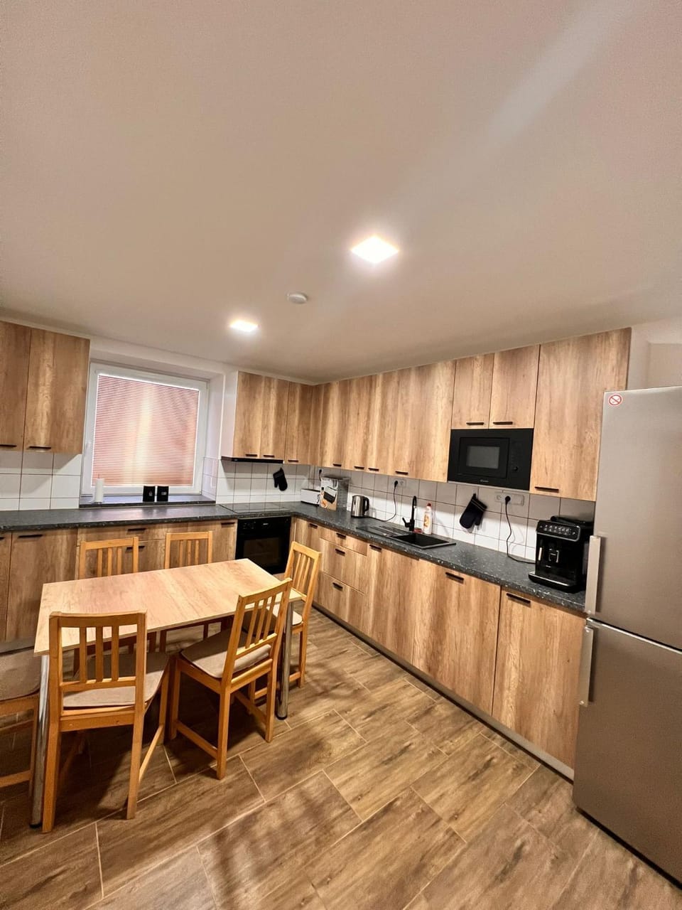 Kitchen or kitchenette, Dining area, dishwasher, oven, stove, toaster
