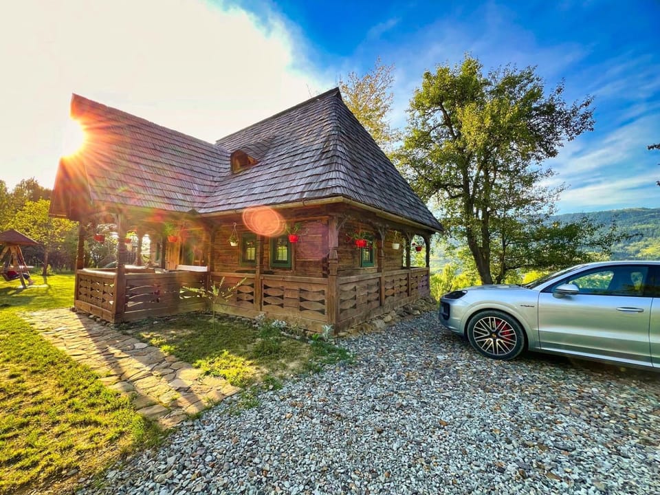 Căsuța Doinița House in Romania