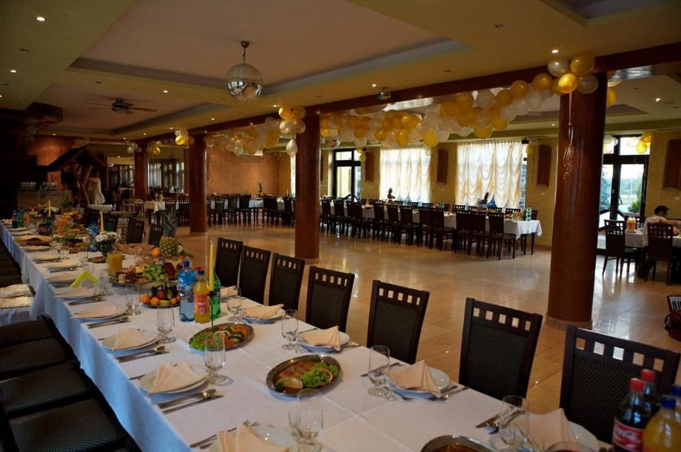 Restaurant/places to eat